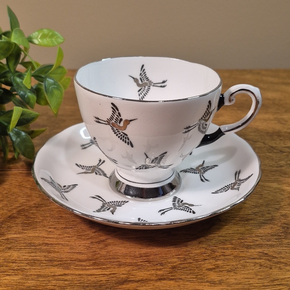 TUSCAN Fine English Bone China Vintage Crane Bird Design Teacup and Saucer